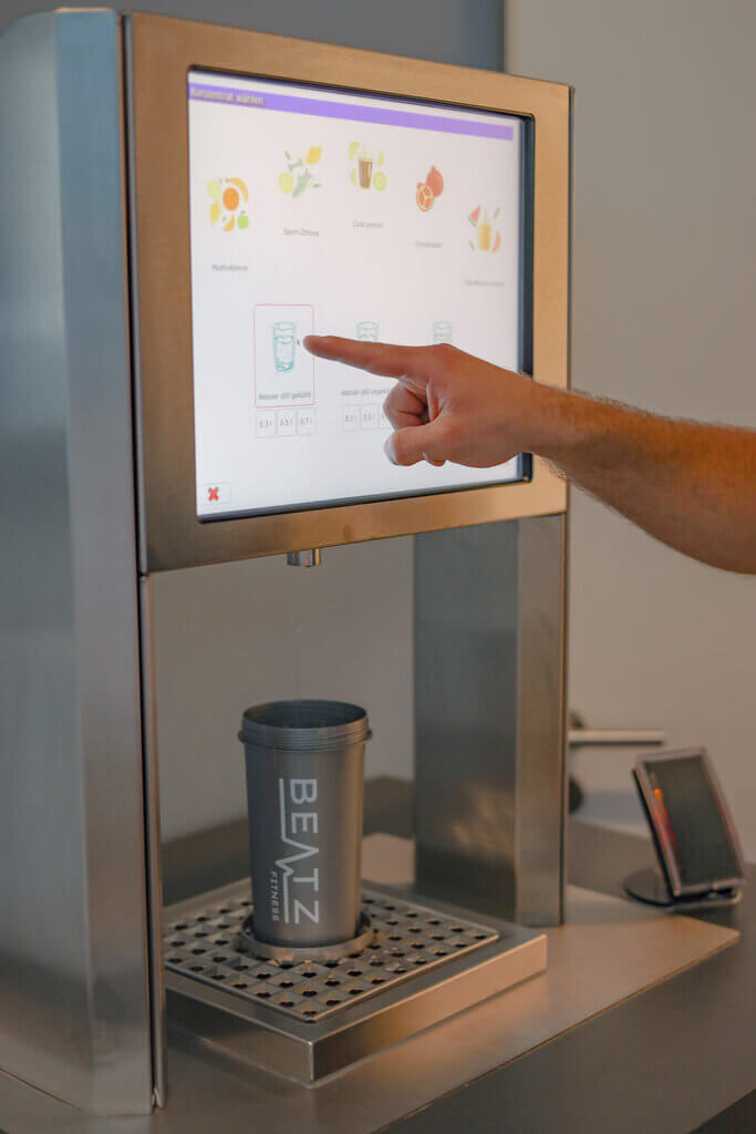 Getränke beim BEATZ fitness in Elmshorn - großes Gym